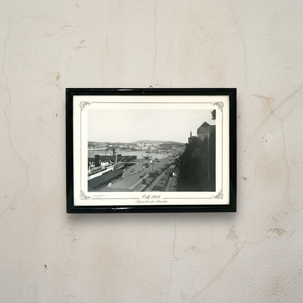 Κάδρο Oslo 1930 με Ασπρόμαυρη Φωτογραφία - vintage διακοσμητικό αντικείμενο IDEE