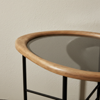Γυάλινο Τραπέζι Σαλονιού “Βότσαλο” σε curated home styling