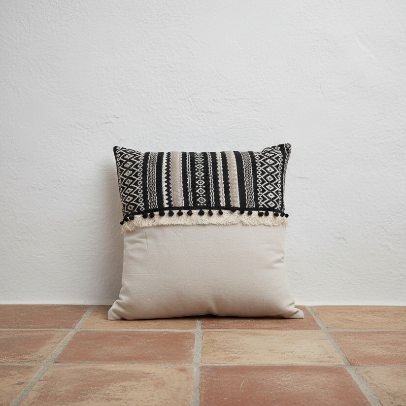 Μαξιλάρι με κρόσσια-INART-IDEE | Home & Living Concept Store