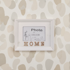 Κορνίζα επιτραπέζια ξύλινη λευκή HOME για αγαπημένες φωτογραφίες