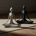 Γυναικεία Φιγούρα Yoga σε 2 Χρώματα σε curated home styling
