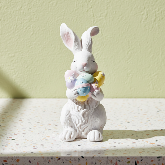 Πασχαλινός λαγός με πολύχρωμα αυγά