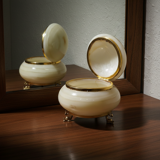 Μπιζουτιέρα αντίκα όνυχας/μπρούτζος χρυσή