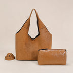 Καφέ τσάντα tote 2 σε 1 από 100% PU με pouch, φερμουάρ και ρυθμιζόμενο λουράκι ώμου.