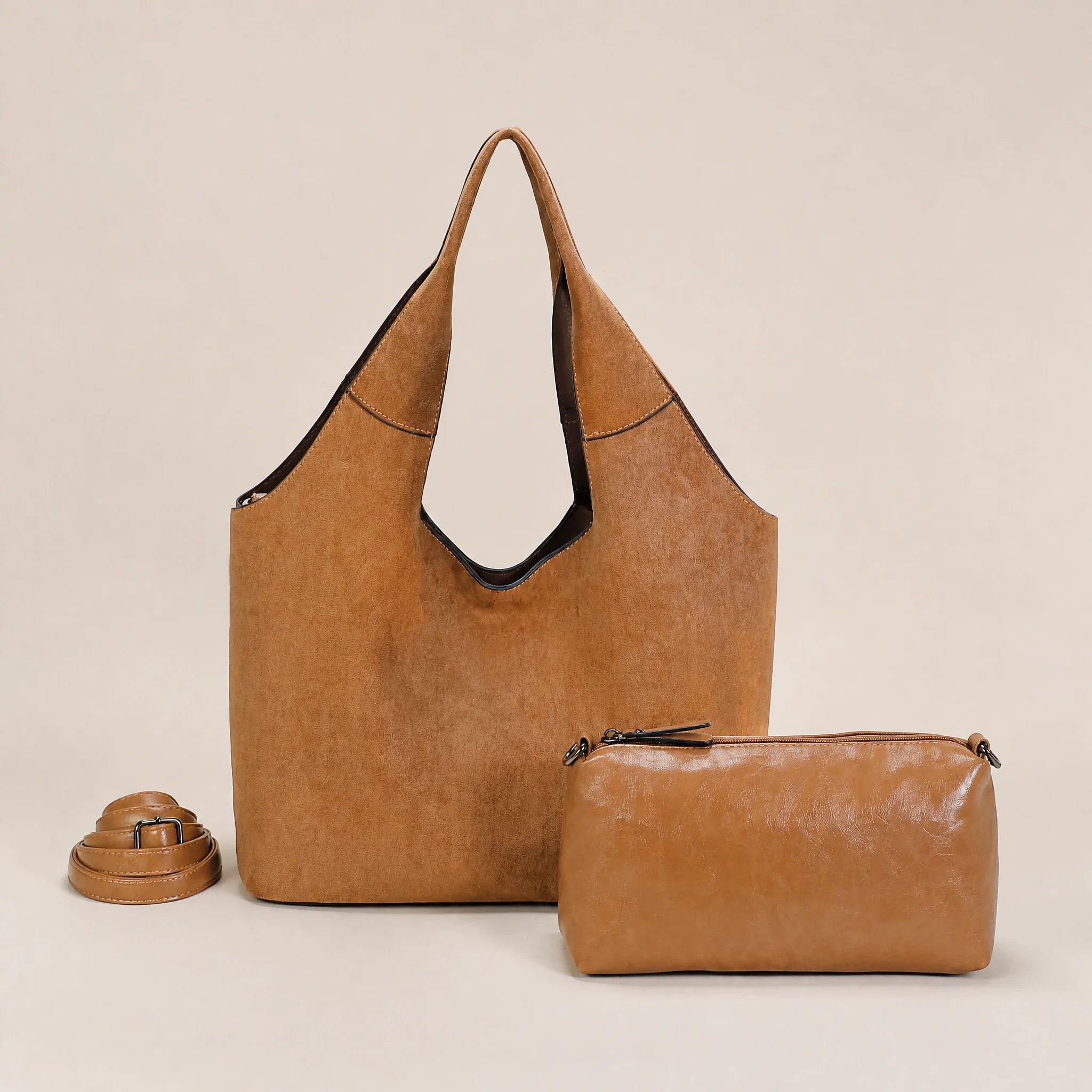 Καφέ τσάντα tote 2 σε 1 από 100% PU με pouch, φερμουάρ και ρυθμιζόμενο λουράκι ώμου.