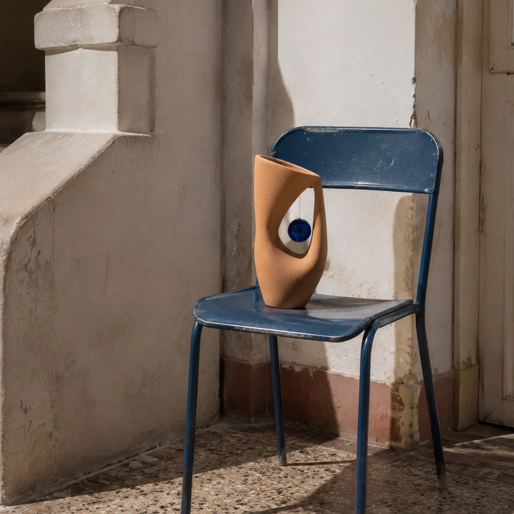 Κεραμικό Βάζο σε Καφέ Τόνο για διακοσμητική σύνθεση