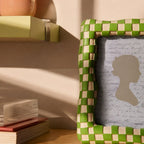 Κορνίζα “Checker” για φωτογραφία και shelf styling
